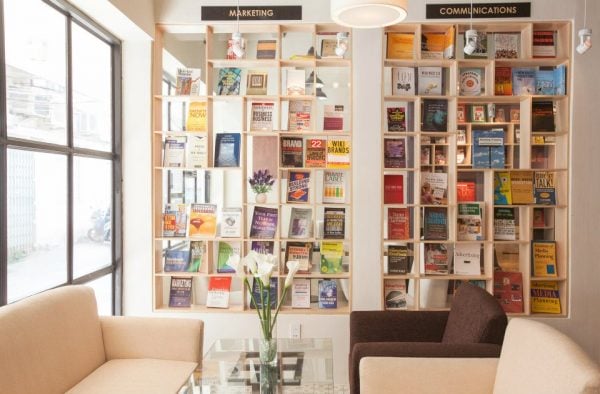 Tổng hợp 10 quán cafe sách đẹp và yên tĩnh tại Tphcm – ATPbook.vn