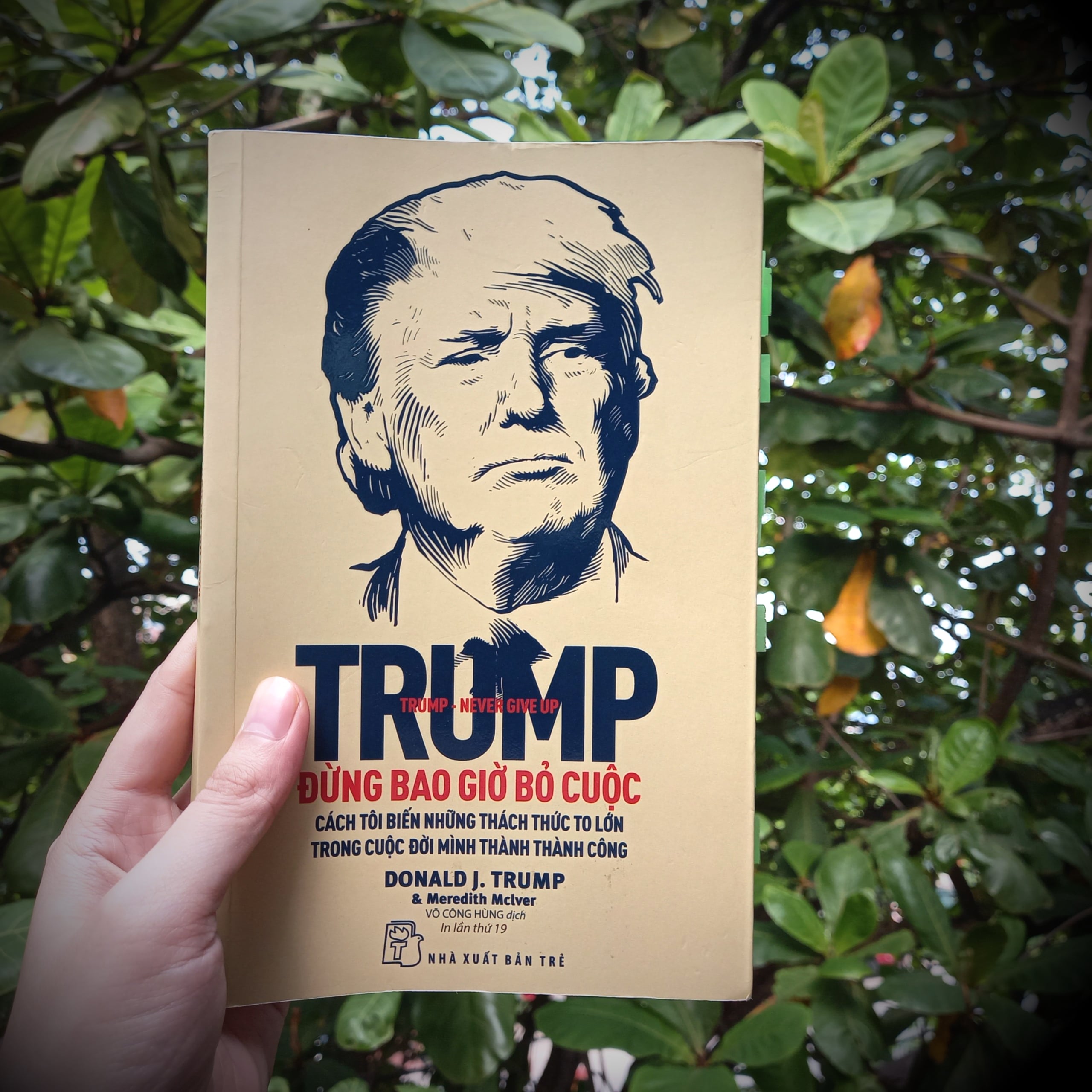 Review sách Đừng bao giờ bỏ cuộc của Donald J.Trump