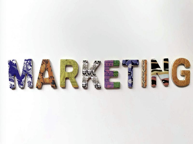 Top 5 cuốn sách hay về marketing cho một một Marketer