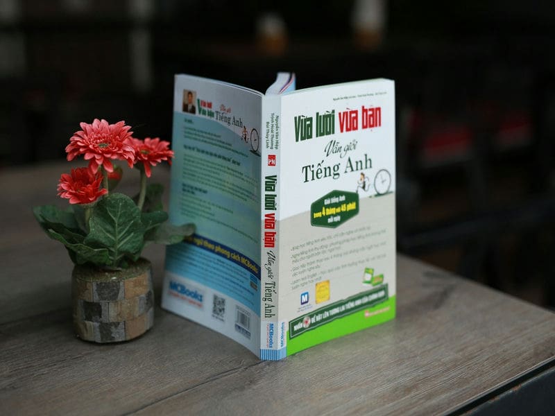 [Sách tiếng anh hay] Review sách “Vừa lười vừa bận vẫn giỏi tiếng anh” – ATPBook.vn